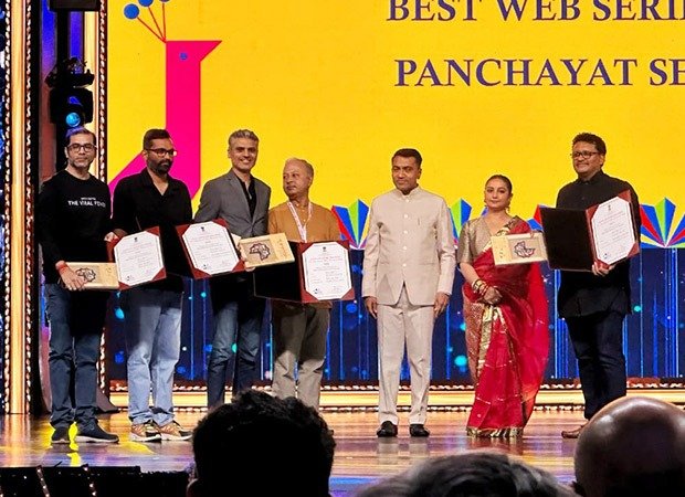 You are currently viewing Prime Video wins the Inaugural Best Web Series (OTT) Award for Panchayat Season 2 at the 54th International Film Festival of India (IFFI)